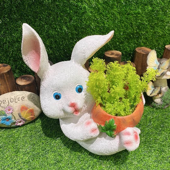 Resin Rabbit Ornament: 31x23x33cm