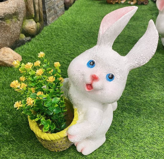 Resin Rabbit Ornament: 31x23x33cm