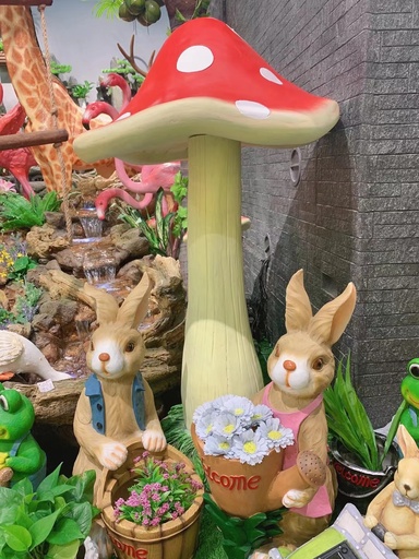 [CPGC-R0003] Resin Mushroom Ornament: 70x70x120cm
