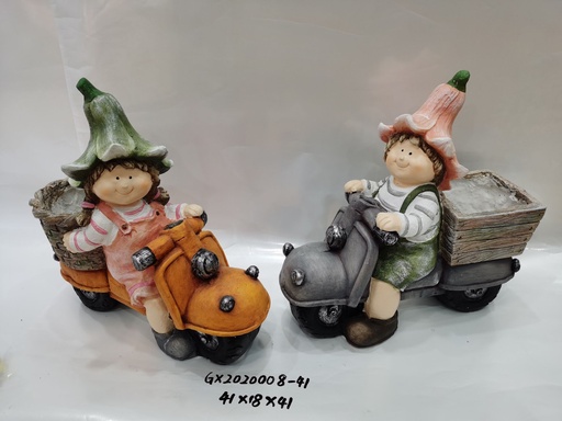 [CPGC-R1001] Resin Child Ornament: 40x20x38cm