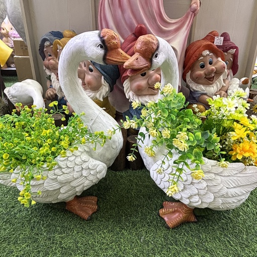 [CPGC-R7101] Resin Duck Ornament (Left): 30x19x42cm